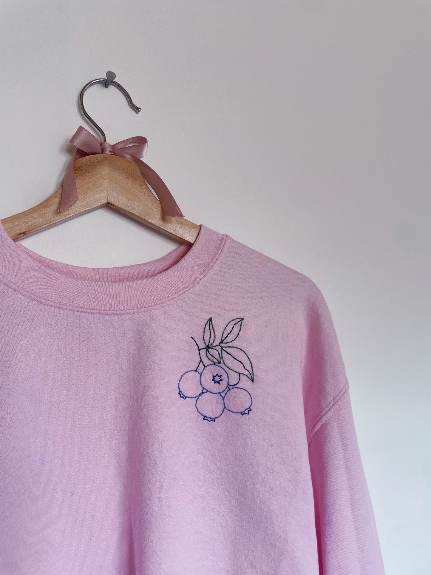 Blueberry crewneck