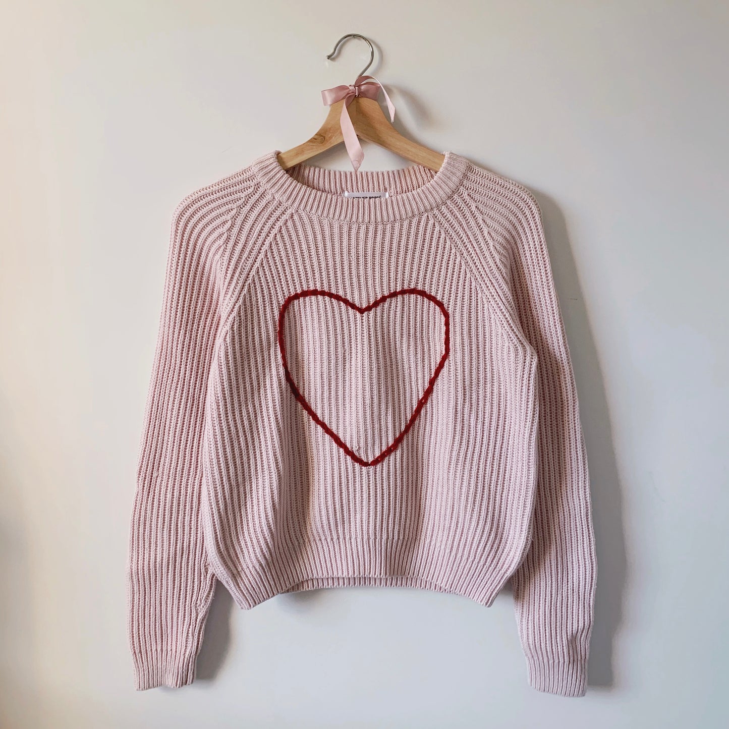 Heart embroidered knitted sweater